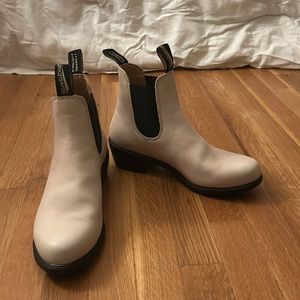 Heeled Blundstones
